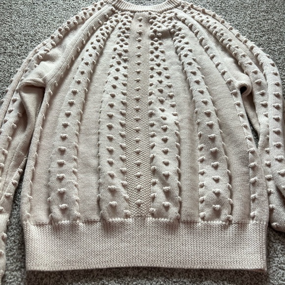 Amour Vert cream Crew Neck Sweater with Textured Details pit 2 pit 20. - Picture 3 of 4